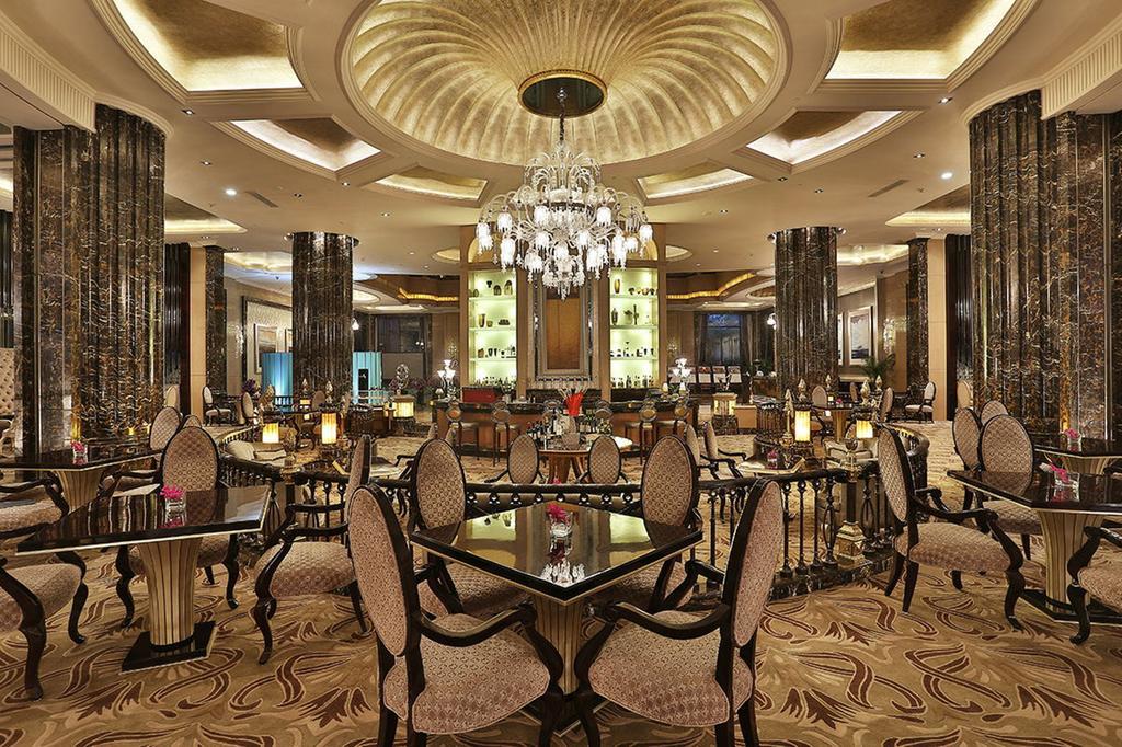 Howard Johnson Agile Plaza Чэнду Экстерьер фото