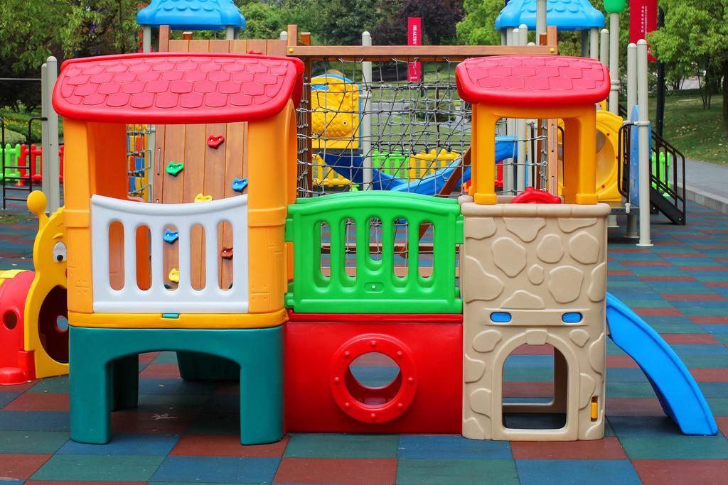 Howard Johnson Agile Plaza Чэнду Экстерьер фото