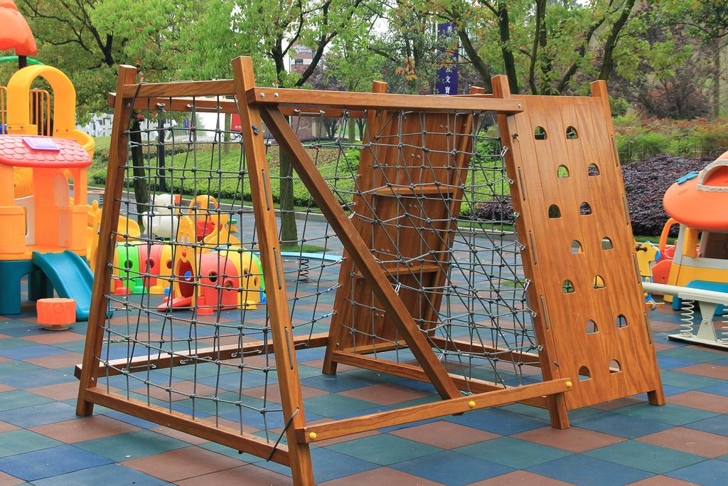 Howard Johnson Agile Plaza Чэнду Экстерьер фото