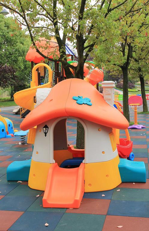 Howard Johnson Agile Plaza Чэнду Экстерьер фото