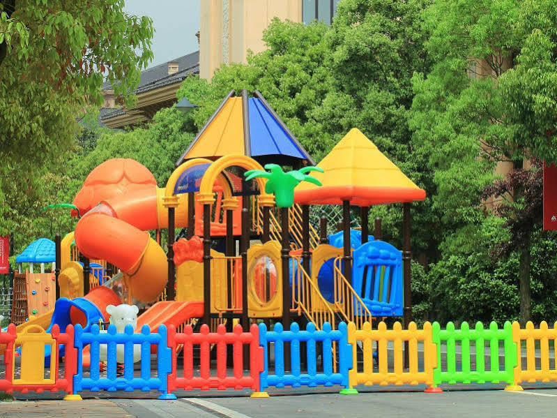 Howard Johnson Agile Plaza Чэнду Экстерьер фото