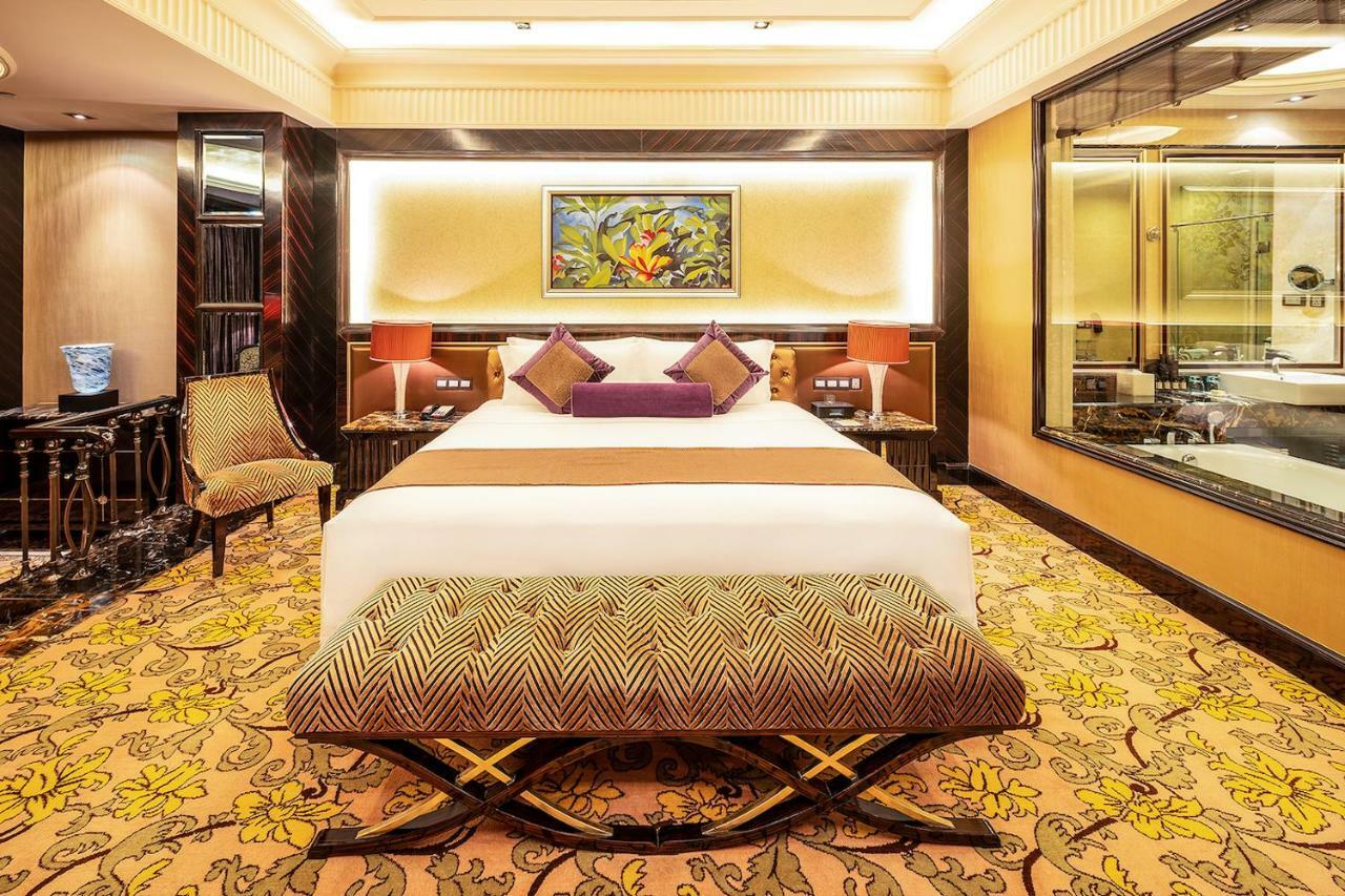 Howard Johnson Agile Plaza Чэнду Экстерьер фото